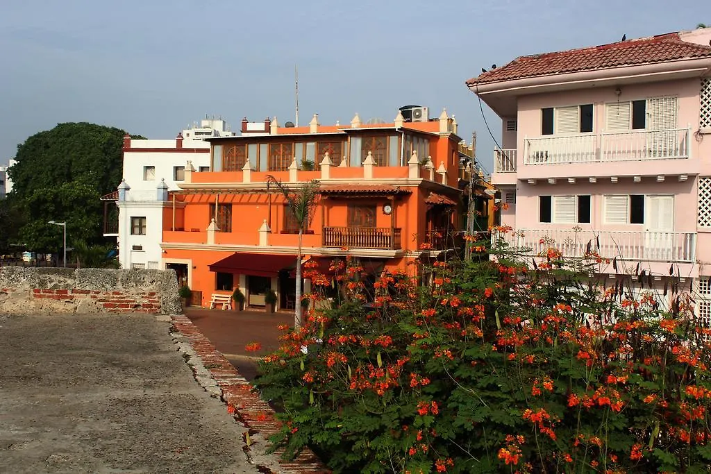 Nautilus Plaza Hotel